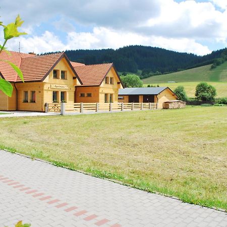 Apartmany Velké Karlovice Exteriör bild