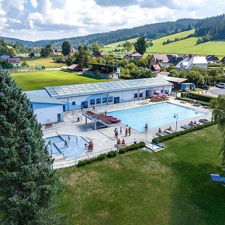 Apartmany Velké Karlovice Exteriör bild