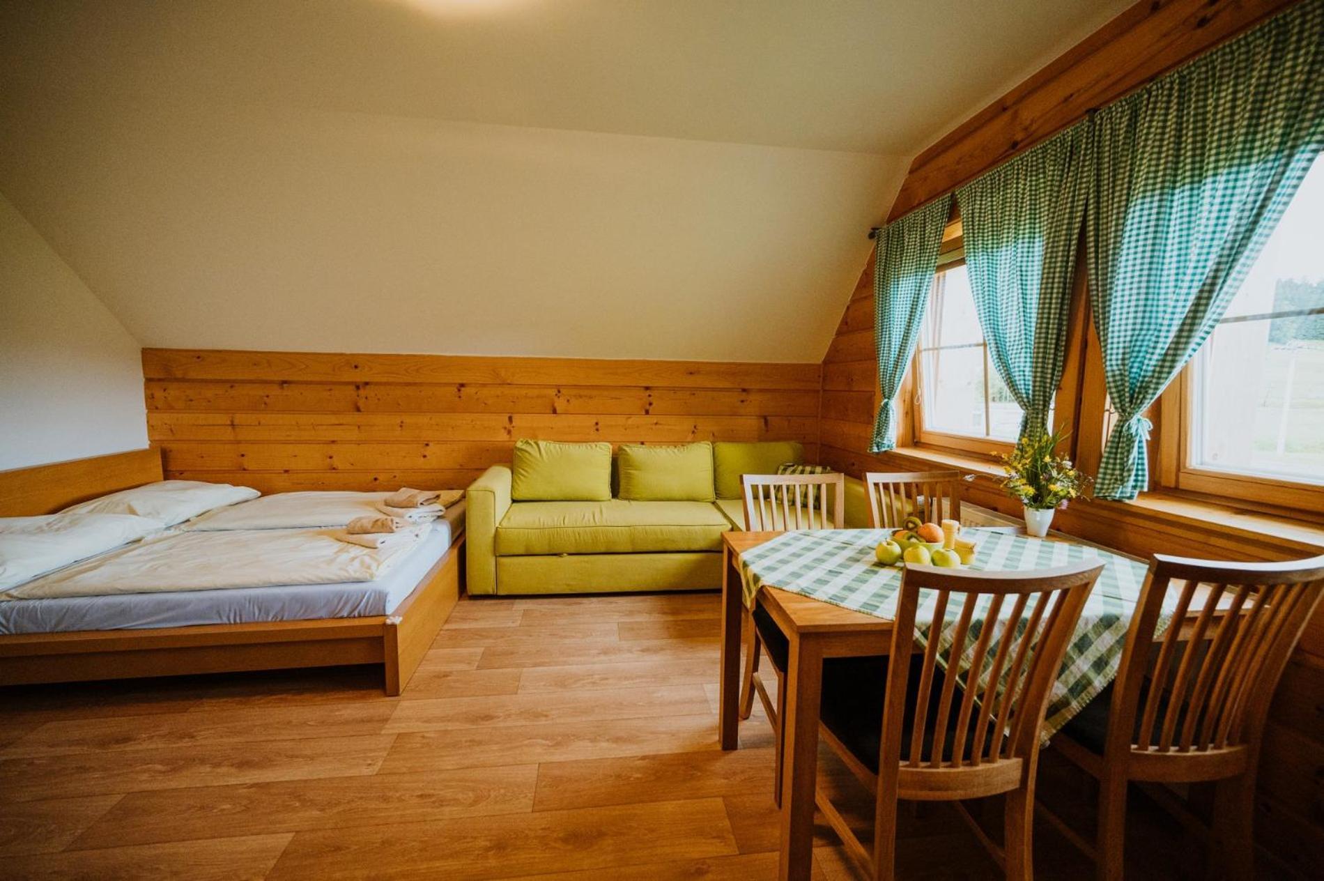 Apartmany Velké Karlovice Exteriör bild