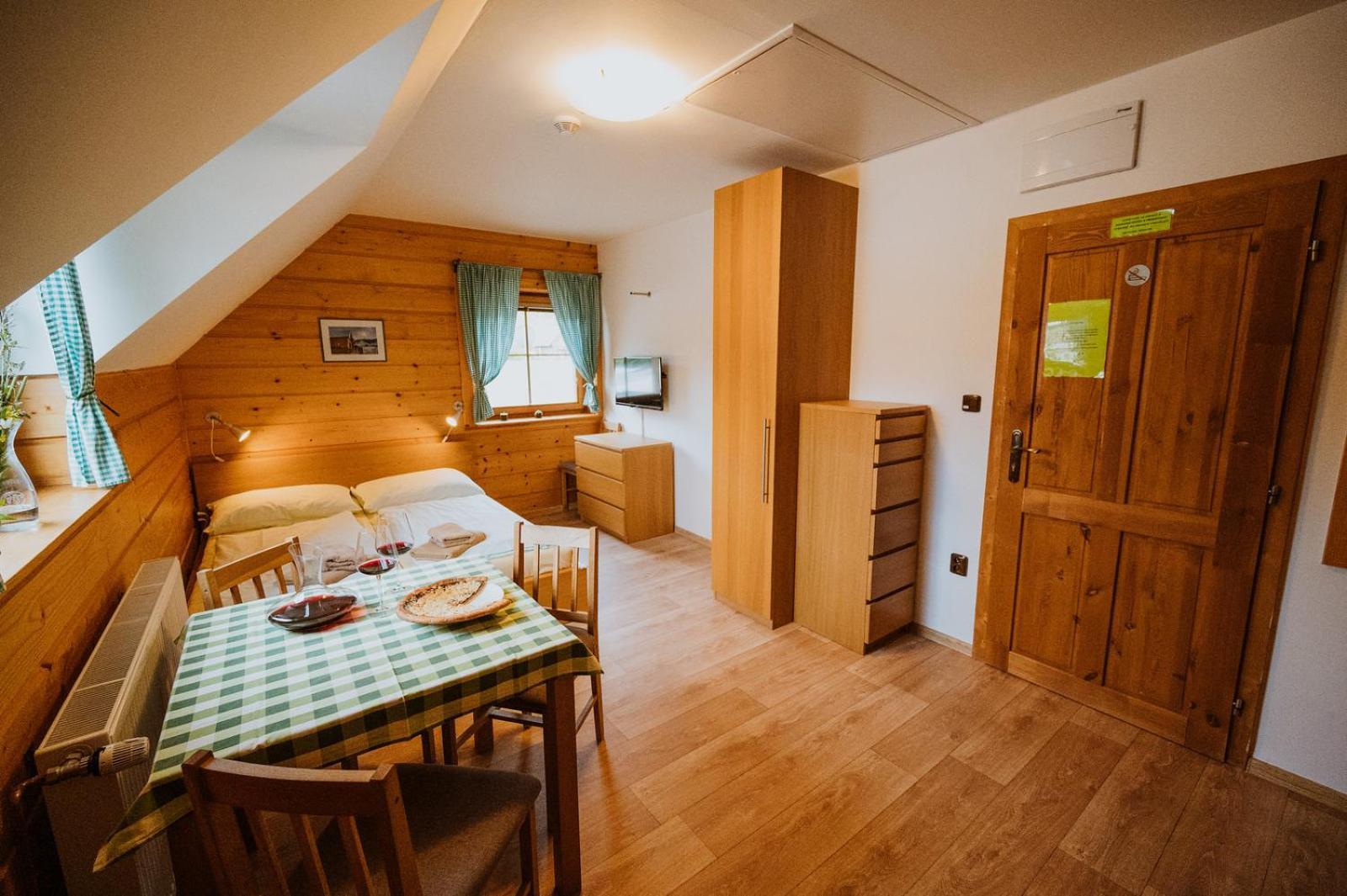 Apartmany Velké Karlovice Exteriör bild
