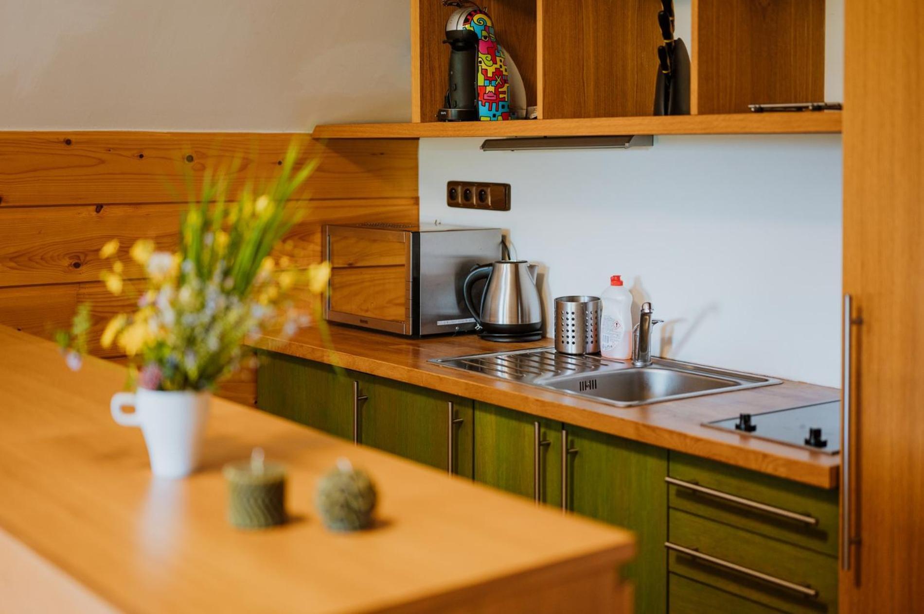 Apartmany Velké Karlovice Exteriör bild