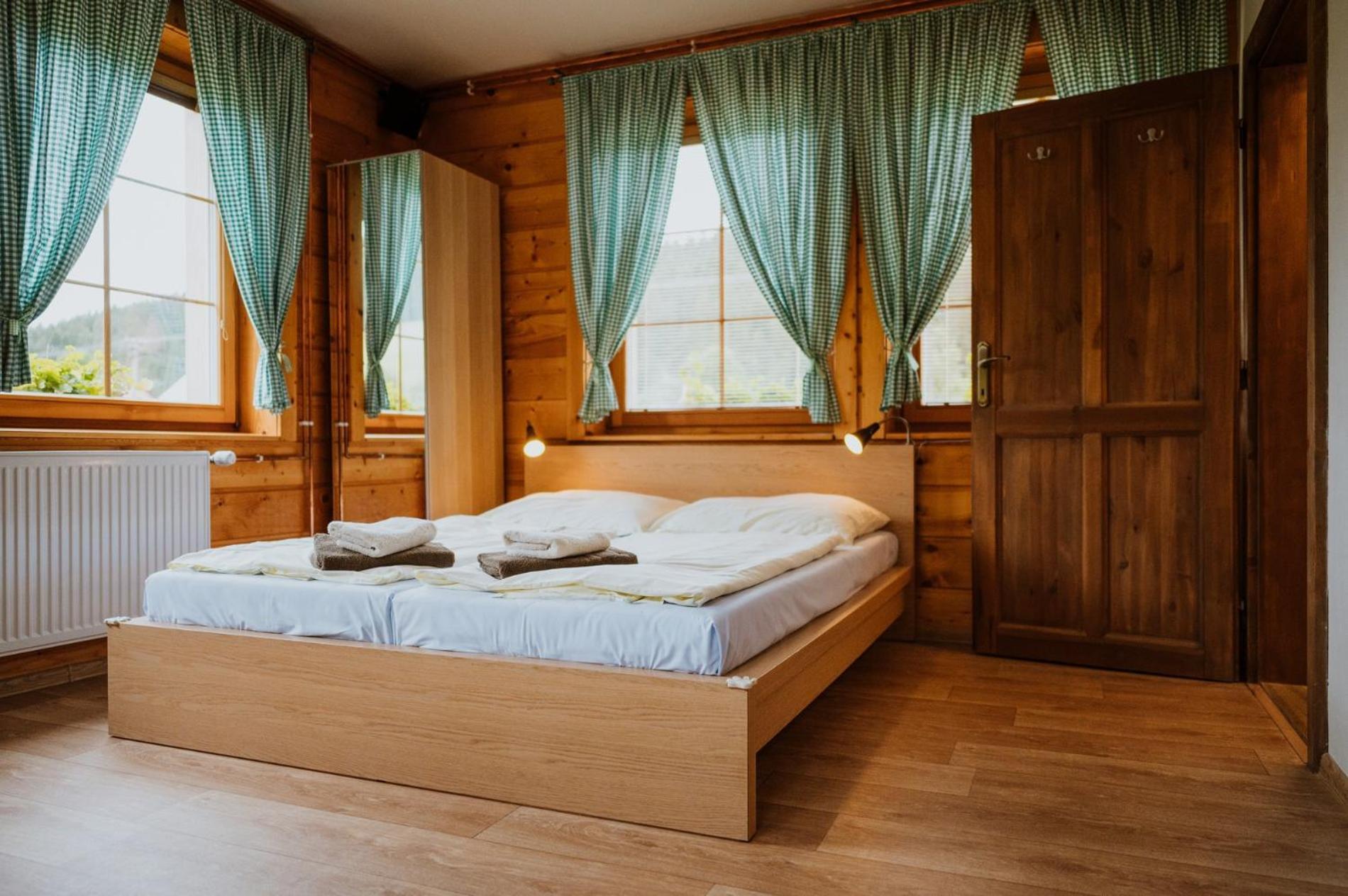 Apartmany Velké Karlovice Exteriör bild