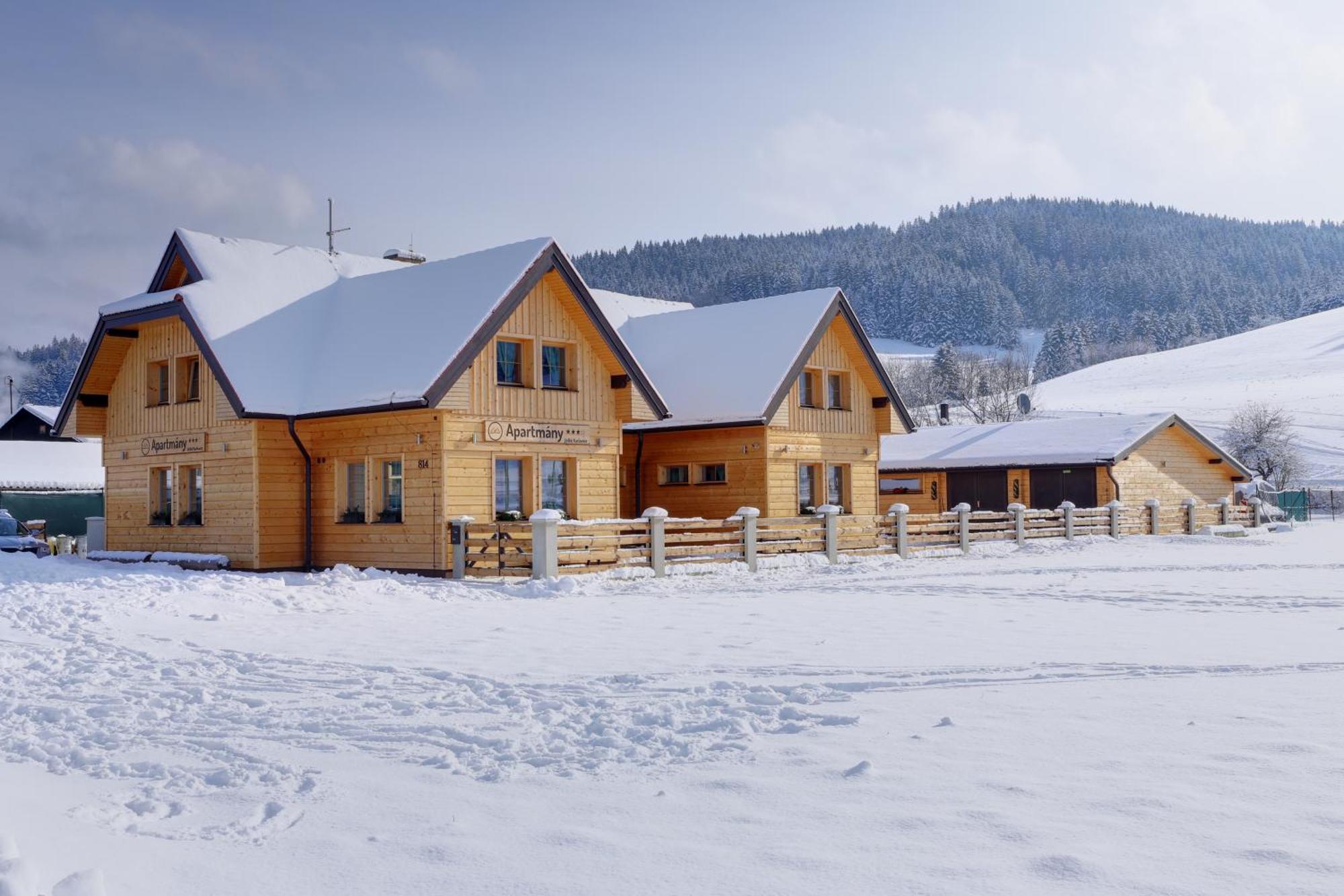 Apartmany Velké Karlovice Exteriör bild
