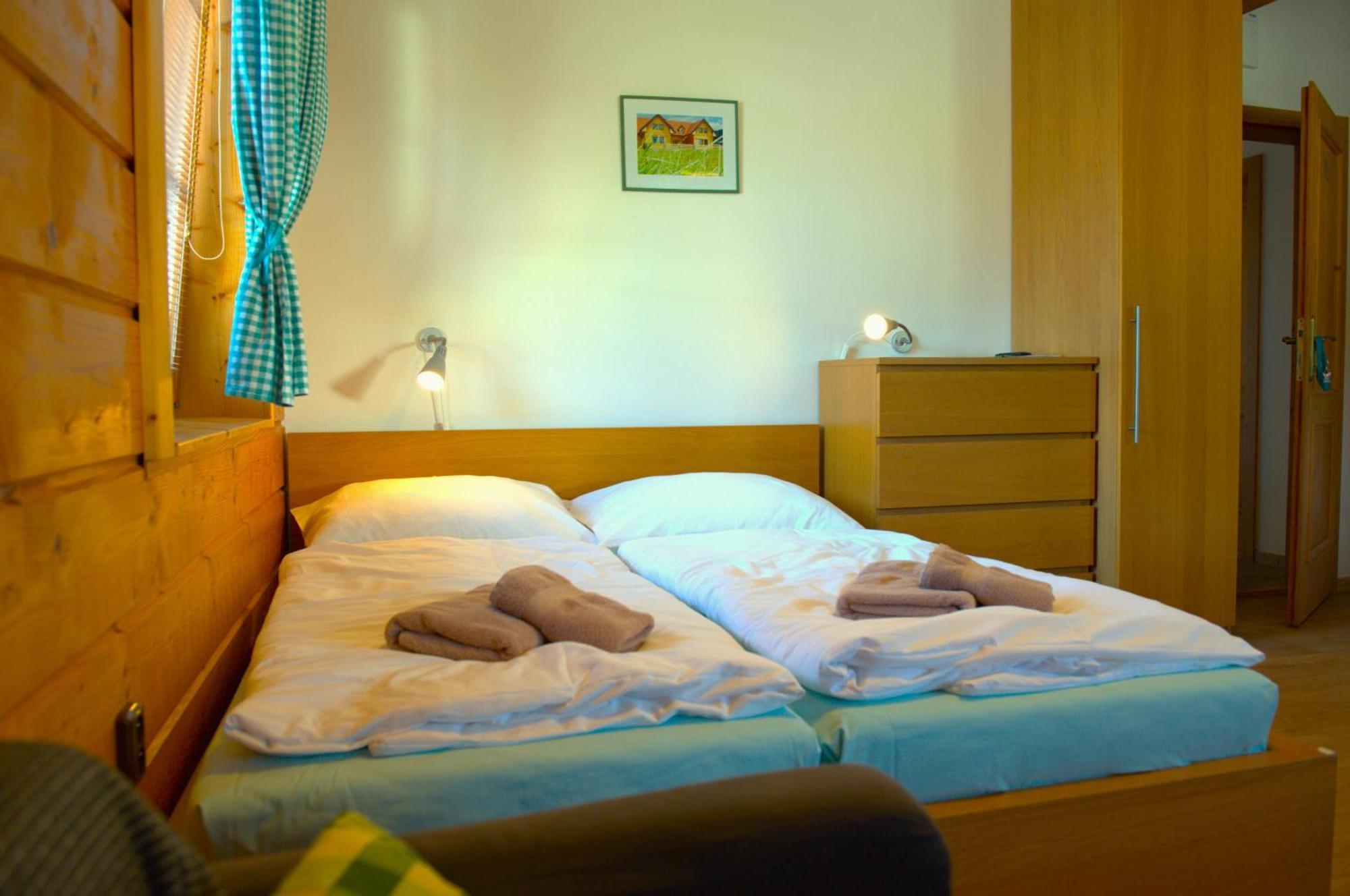 Apartmany Velké Karlovice Rum bild