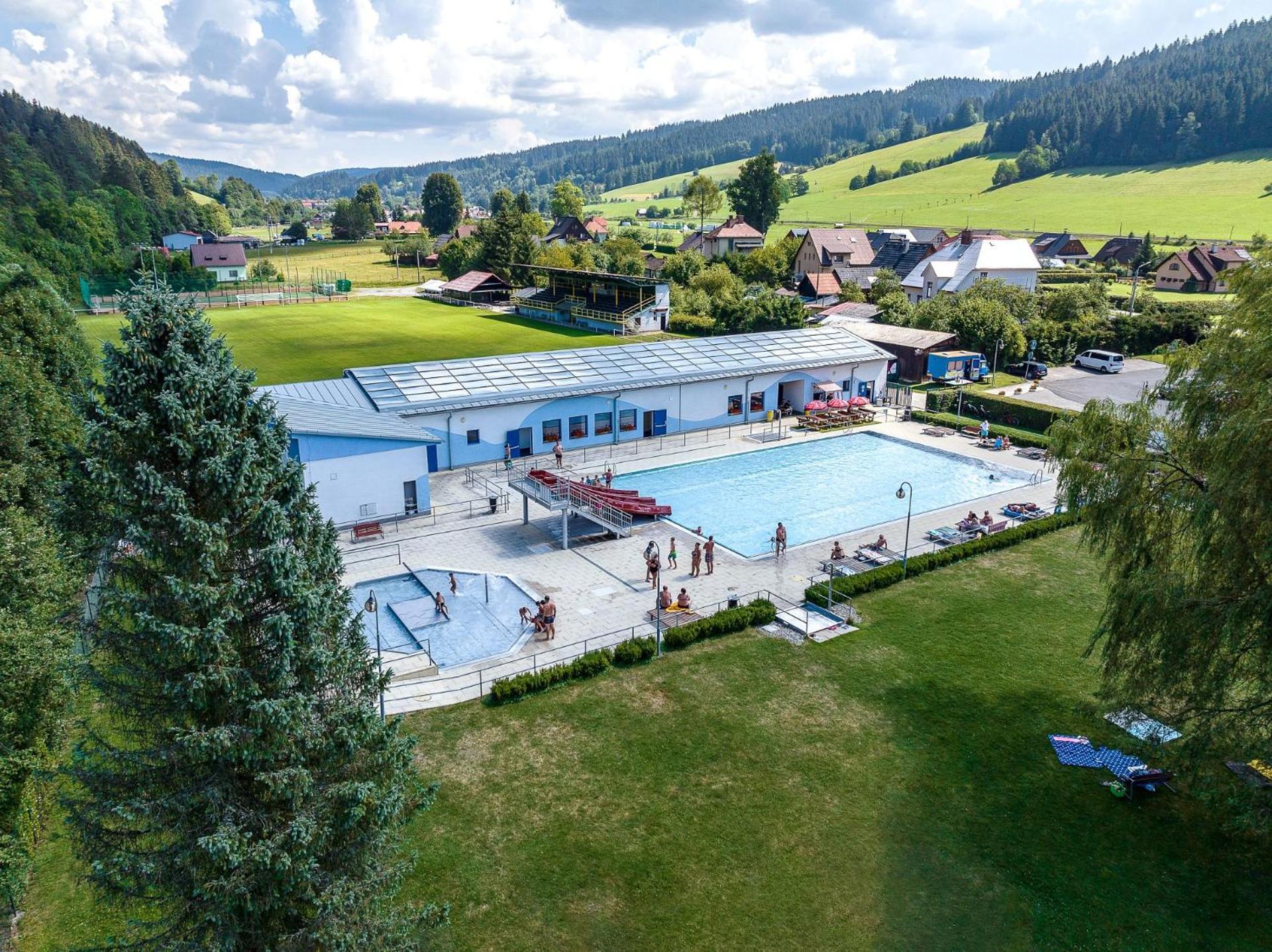 Apartmany Velké Karlovice Exteriör bild